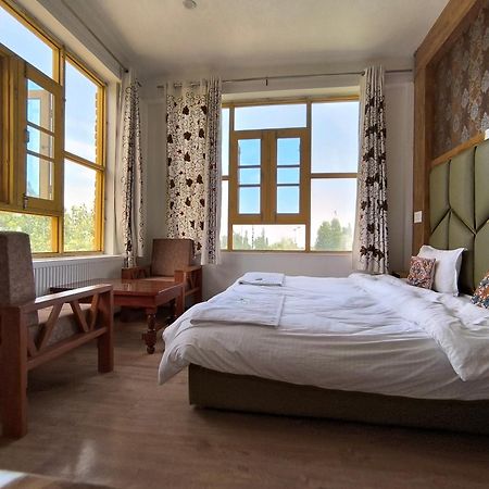 Gulmarg Gs Residency Hotel Bagian luar foto