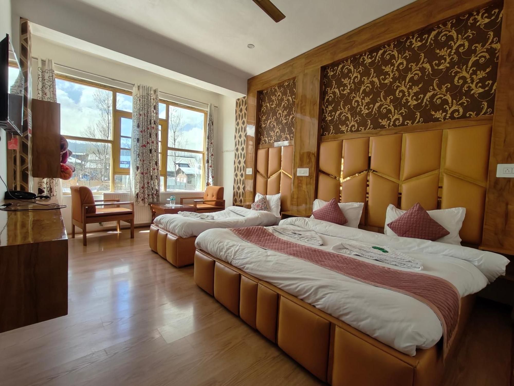 Gulmarg Gs Residency Hotel Ruang foto